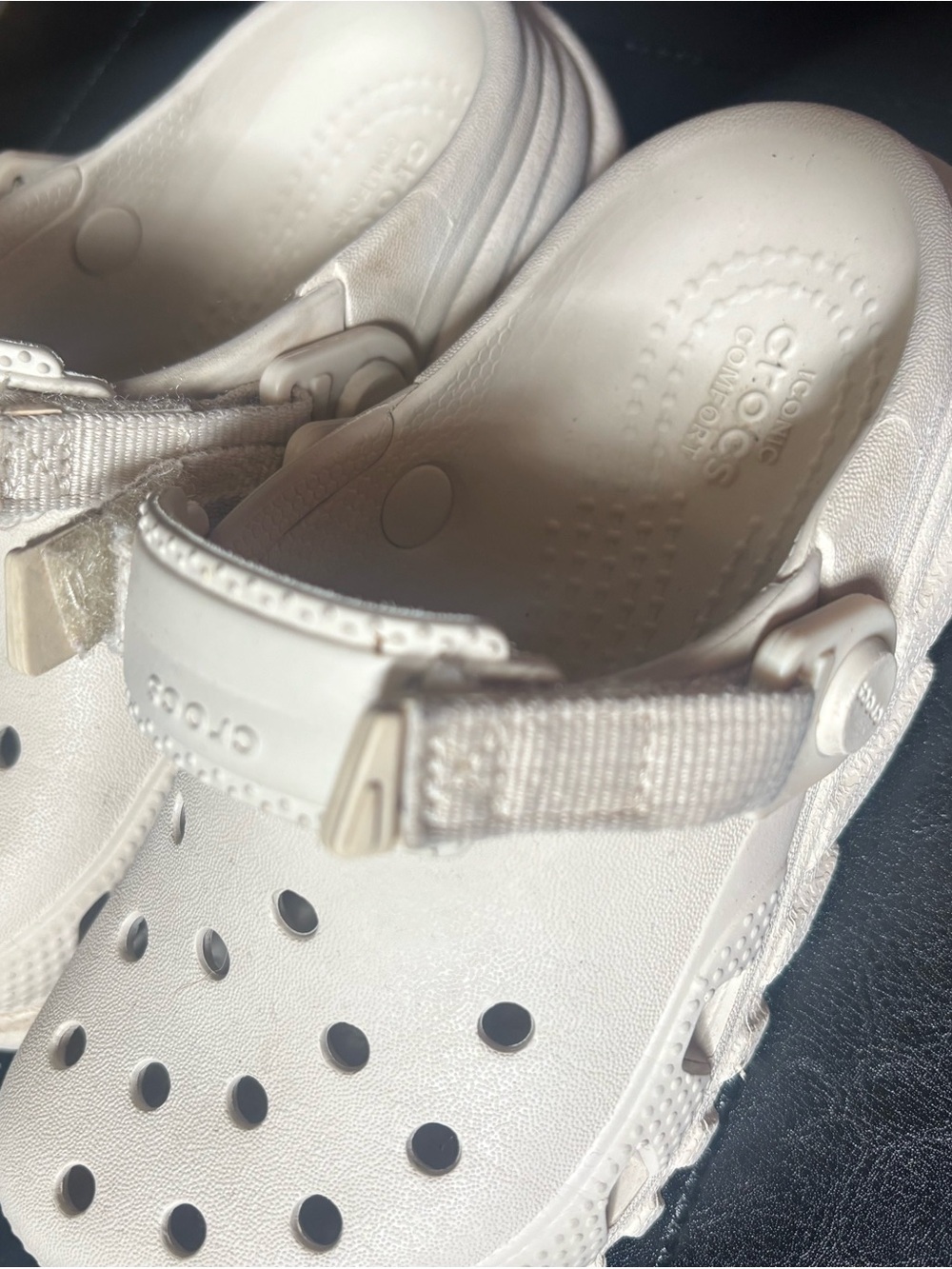 CROCS Kids Classic Clog in Off-White